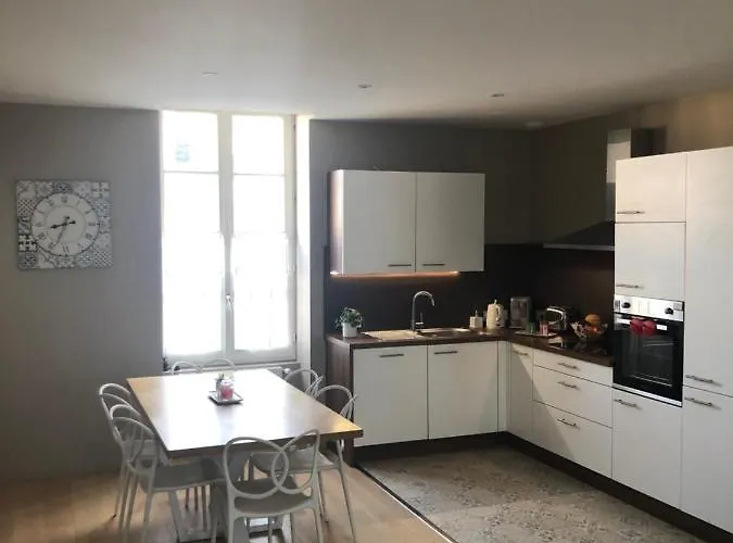 Jardin Des Plantes Bed & Breakfast *